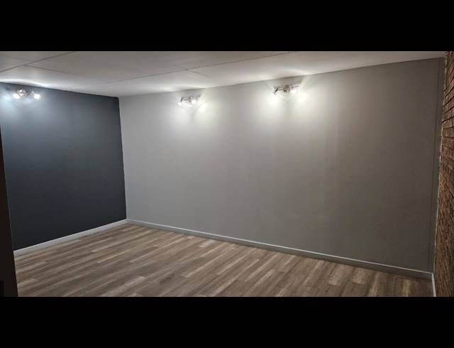 613M² WAREHOUSE FOR SALE IN HENNOPSPARK
